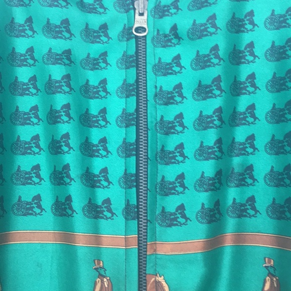 VINTAGE Windbreaker With Scarf! - Picture 10 of 12